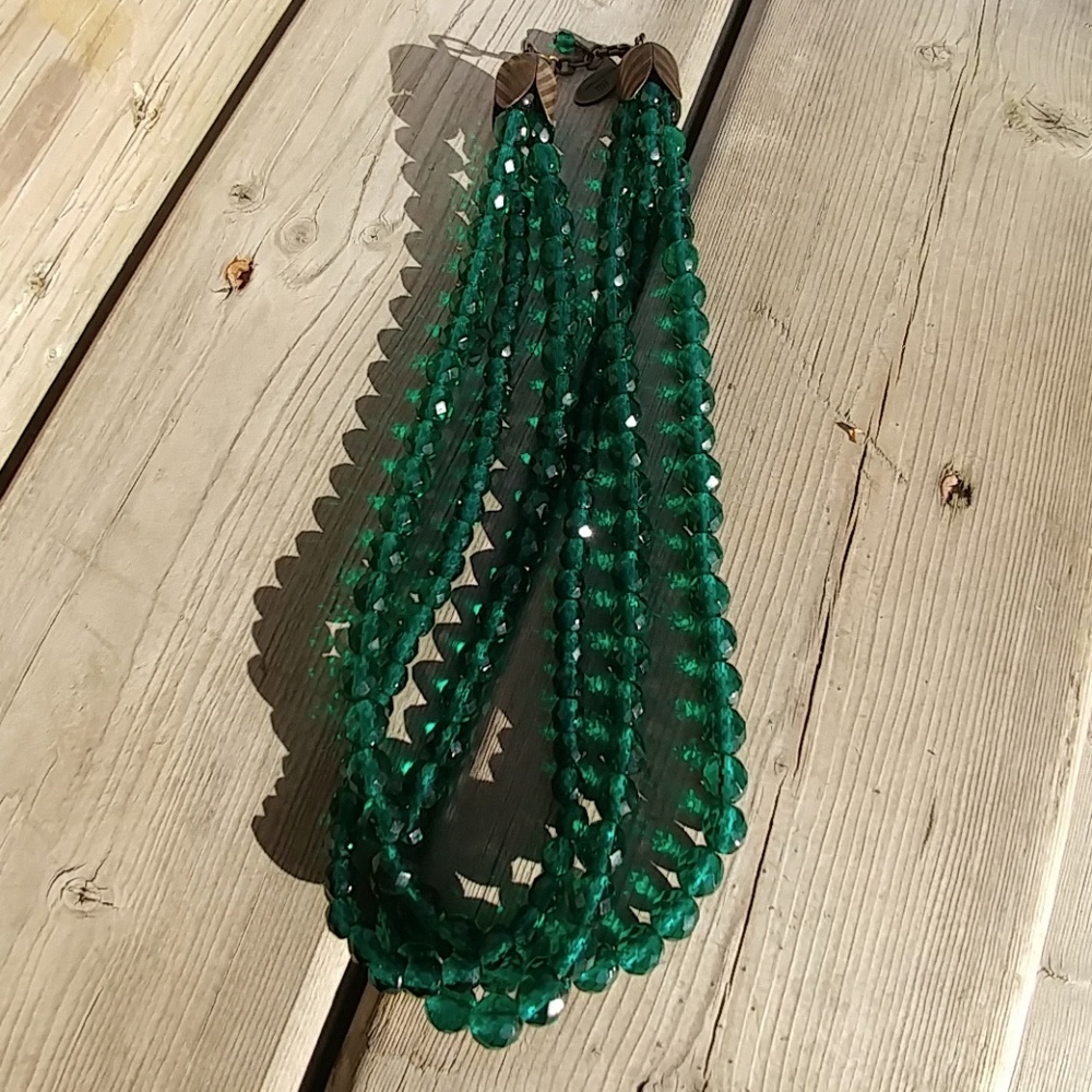 ** REDUCED ** Emerald green antique necklace